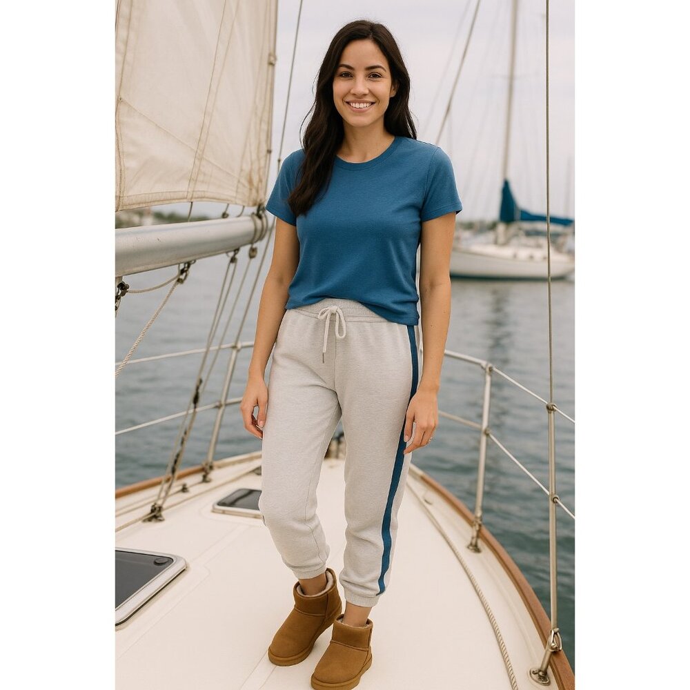 UGG Classic Short Boots Chestnut Suede Size 9 Genuine Sheepskin Cozy Winter Must - Picture 3 of 8